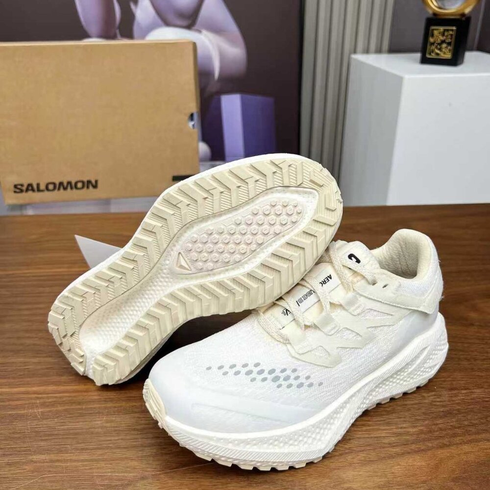 Salomon Cushioned and Responsive Trainers - Picture 8 of 8